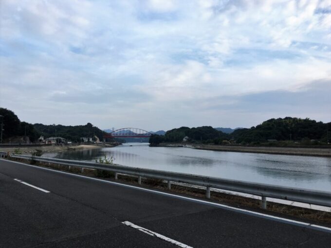 広島県、向島と岩子島をつなぐ向島大橋