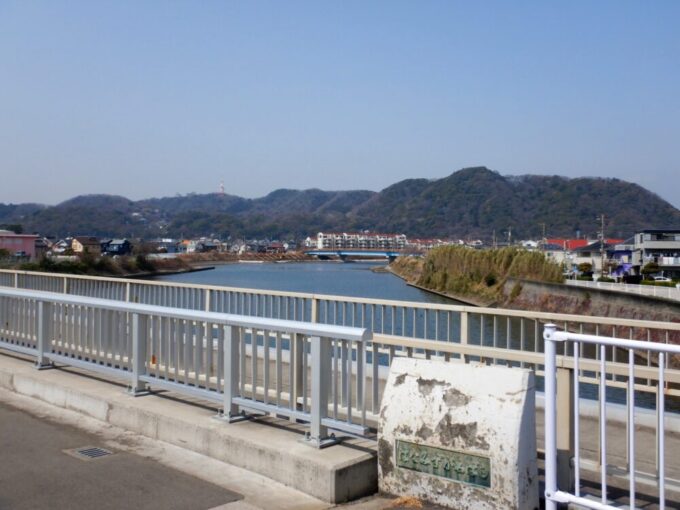 神奈川県平塚市、花水川橋
