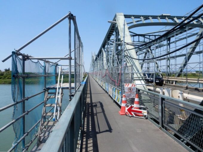 静岡県磐田市、天竜川に架かる掛塚橋