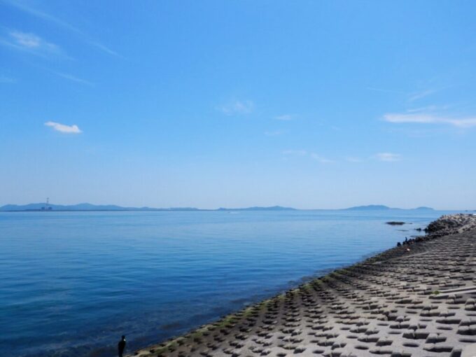 篠島から眺める海